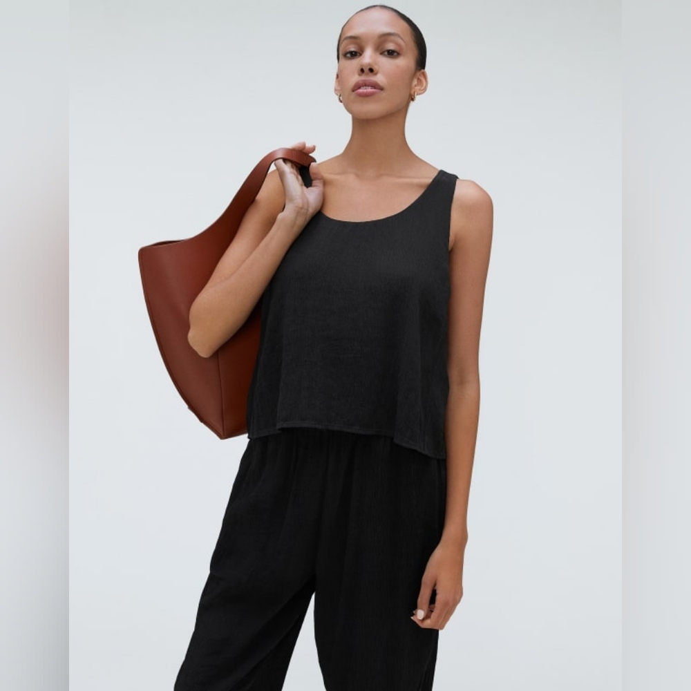 EUC Everlane Naia Ripple Tank in black size large